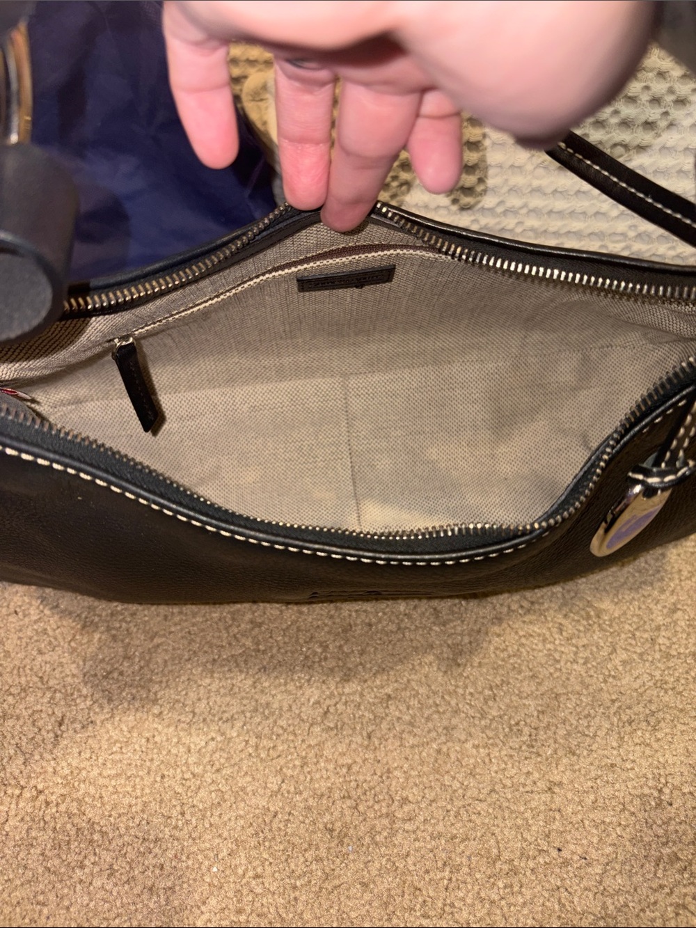 Dooney & Bourke shoulder bag - Picture 7 of 7